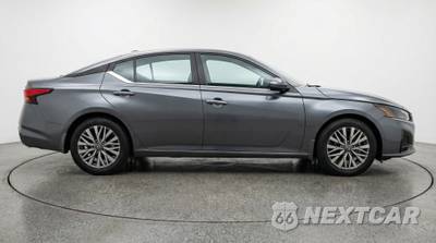 2025 Nissan Altima SV - zdjęcie 8 z 12 - miniatura
