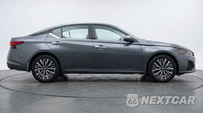 2025 Nissan Altima SV - zdjęcie 8 z 12 - miniatura