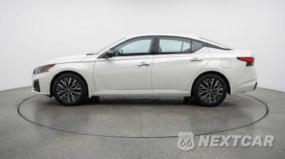 2025 Nissan Altima SV - zdjęcie 3 z 11 - miniatura