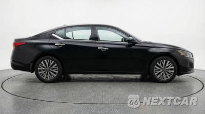 2025 Nissan Altima SV - zdjęcie 8 z 12 - miniatura