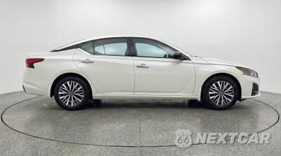 2025 Nissan Altima SV - zdjęcie 8 z 12 - miniatura
