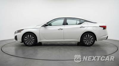2025 Nissan Altima SV - zdjęcie 4 z 12 - miniatura