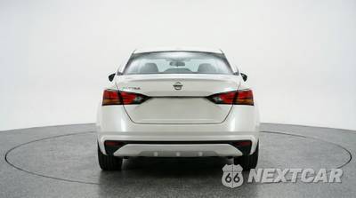 2025 Nissan Altima SV - zdjęcie 6 z 12 - miniatura