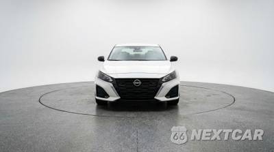 2025 Nissan Altima SV - zdjęcie 2 z 12 - miniatura