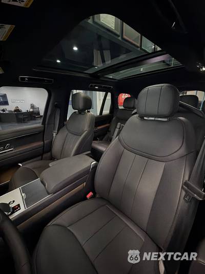 2026 Land Rover Range Rover SE LWB w/7-Passenger Seating - zdjęcie 9 z 16 - miniatura