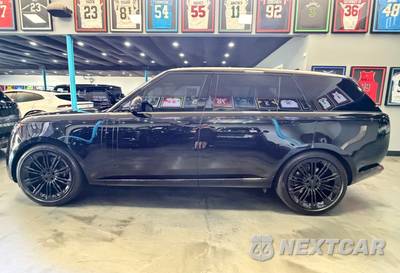 2026 Land Rover Range Rover SE LWB w/7-Passenger Seating - zdjęcie 8 z 16 - miniatura