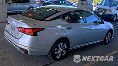2021 Nissan Altima S - zdjęcie 4 z 31 - miniatura