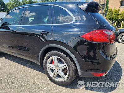 2013 Porsche Cayenne S - zdjęcie 16 z 78 - miniatura