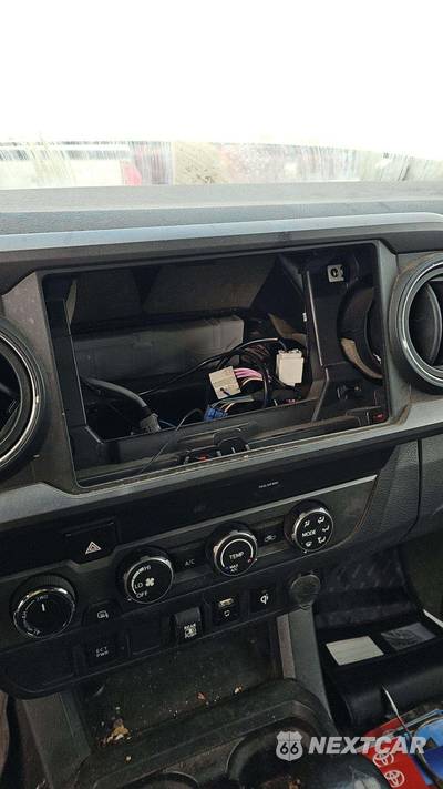 2019 Toyota Tacoma TRD Off-Road Crew Cab Medium Bed - zdjęcie 22 z 25 - miniatura