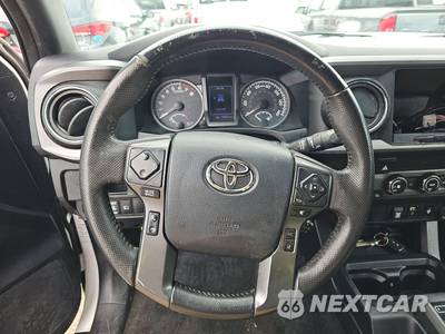 2019 Toyota Tacoma TRD Off-Road Crew Cab Medium Bed - zdjęcie 10 z 25 - miniatura