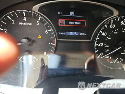 2020 Nissan Pathfinder SL - zdjęcie 12 z 23 - miniatura