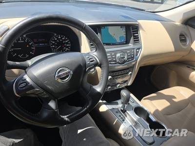 2020 Nissan Pathfinder SL - zdjęcie 11 z 23 - miniatura