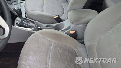 2014 Hyundai Accent GLS Sedan - zdjęcie 31 z 35 - miniatura