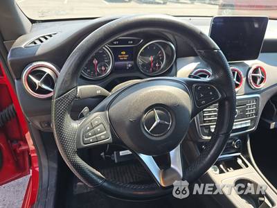 2019 Mercedes-Benz CLA 250 4MATIC - zdjęcie 10 z 32 - miniatura