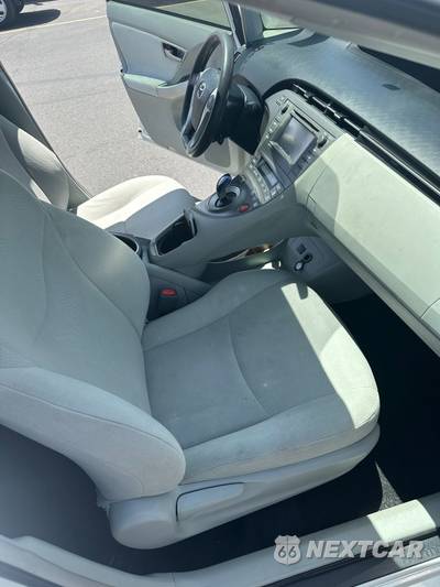 2015 Toyota Prius Three - zdjęcie 8 z 9 - miniatura