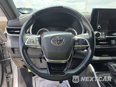 2023 Toyota Highlander XSE - zdjęcie 10 z 27 - miniatura