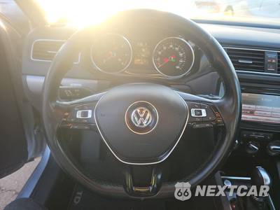 2015 Volkswagen Jetta TDI SE w/Connectivity - zdjęcie 10 z 28 - miniatura