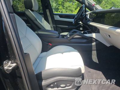 2024 Porsche Cayenne S Coupe - zdjęcie 8 z 22 - miniatura
