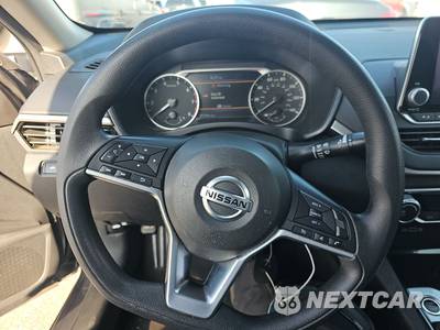 2021 Nissan Altima SV - zdjęcie 10 z 22 - miniatura