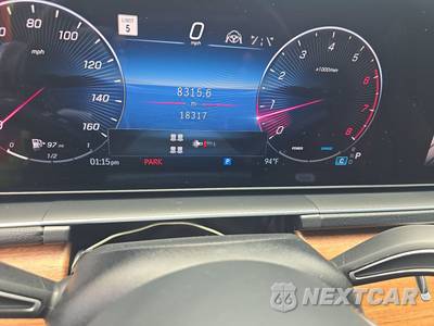 2025 Mercedes-Benz GLS 450 4MATIC - zdjęcie 12 z 21 - miniatura