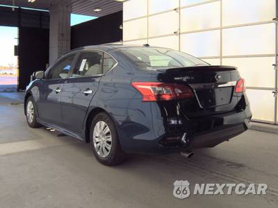 2019 Nissan Sentra SR - zdjęcie 6 z 42 - miniatura