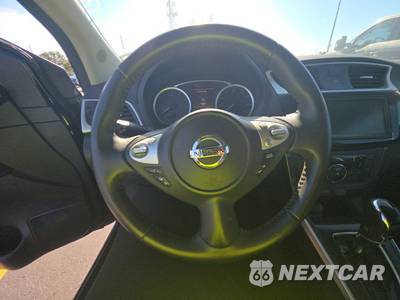 2019 Nissan Sentra SR - zdjęcie 10 z 42 - miniatura