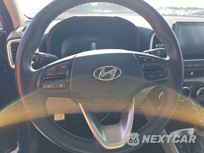 2025 Hyundai Venue SEL - zdjęcie 10 z 23 - miniatura