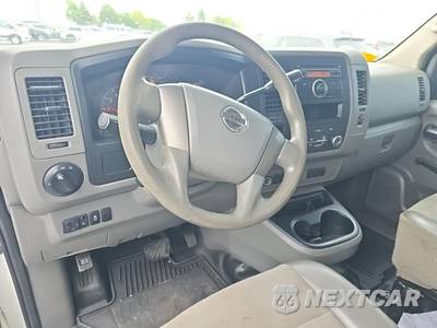 2017 Nissan NV2500 HD Cargo S Standard Roof 146.1" WB - zdjęcie 8 z 18 - miniatura