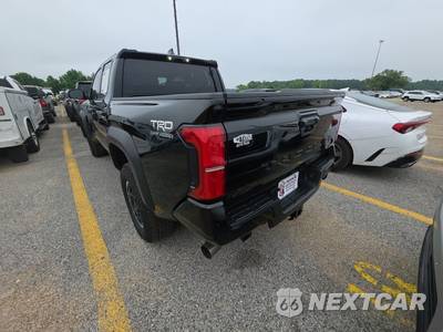 2024 Toyota Tacoma TRD Off-Road Crew Cab Medium Bed - zdjęcie 6 z 21 - miniatura