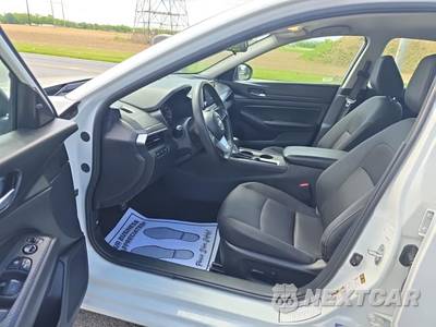2025 Nissan Altima SV - zdjęcie 7 z 15 - miniatura