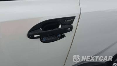 2020 Toyota C-HR LE - zdjęcie 28 z 40 - miniatura