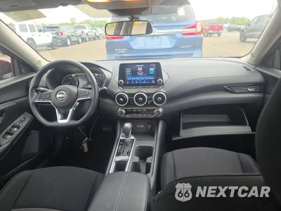 2025 Nissan Sentra SV - zdjęcie 11 z 22 - miniatura