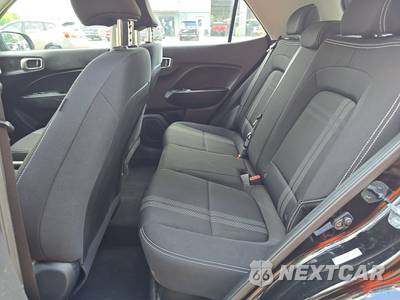 2025 Hyundai Venue SEL - zdjęcie 13 z 21 - miniatura