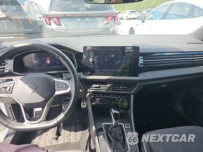 2025 Volkswagen Jetta Sport - zdjęcie 11 z 21 - miniatura