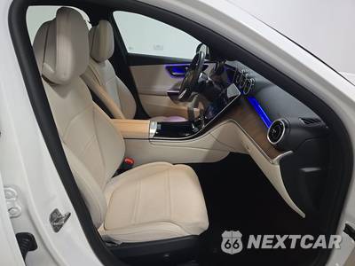 2025 Mercedes-Benz C 300 4MATIC - zdjęcie 8 z 24 - miniatura