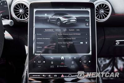 2024 Mercedes-Benz AMG SL 63 - zdjęcie 67 z 75 - miniatura