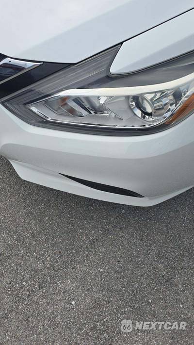 2017 Nissan Altima 2.5 S - zdjęcie 21 z 23 - miniatura
