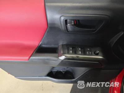 2019 Toyota Tacoma SR5 Crew Cab Medium Bed - zdjęcie 9 z 30 - miniatura