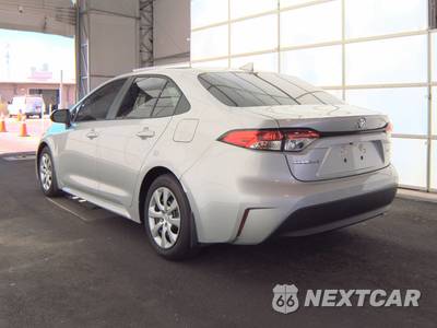 2026 Toyota Corolla LE Sedan - zdjęcie 6 z 22 - miniatura