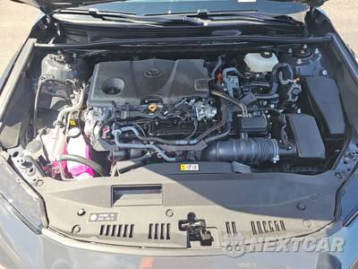 2025 Toyota Camry SE - zdjęcie 15 z 19 - miniatura