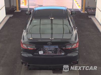 2025 Toyota Camry SE - zdjęcie 5 z 19 - miniatura
