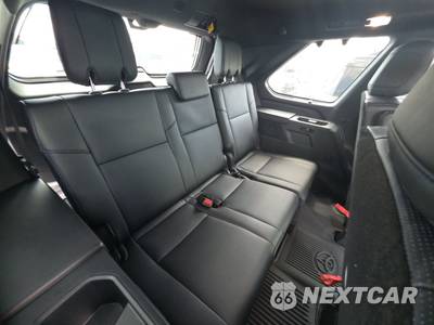 2026 Toyota Sequoia Platinum - zdjęcie 14 z 20 - miniatura
