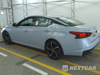 2024 Nissan Altima SR - zdjęcie 6 z 46 - miniatura