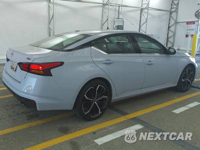 2024 Nissan Altima SR - zdjęcie 4 z 46 - miniatura