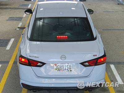 2024 Nissan Altima SR - zdjęcie 5 z 46 - miniatura