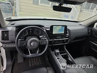 2023 Nissan Pathfinder SL - zdjęcie 12 z 34 - miniatura
