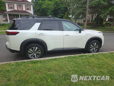 2023 Nissan Pathfinder SL - zdjęcie 4 z 25 - miniatura