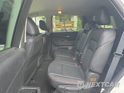 2023 Nissan Pathfinder SL - zdjęcie 14 z 25 - miniatura