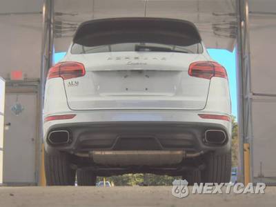 2016 Porsche Cayenne - zdjęcie 7 z 23 - miniatura