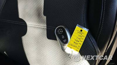 2026 Mercedes-Benz GLC 350e - zdjęcie 17 z 24 - miniatura